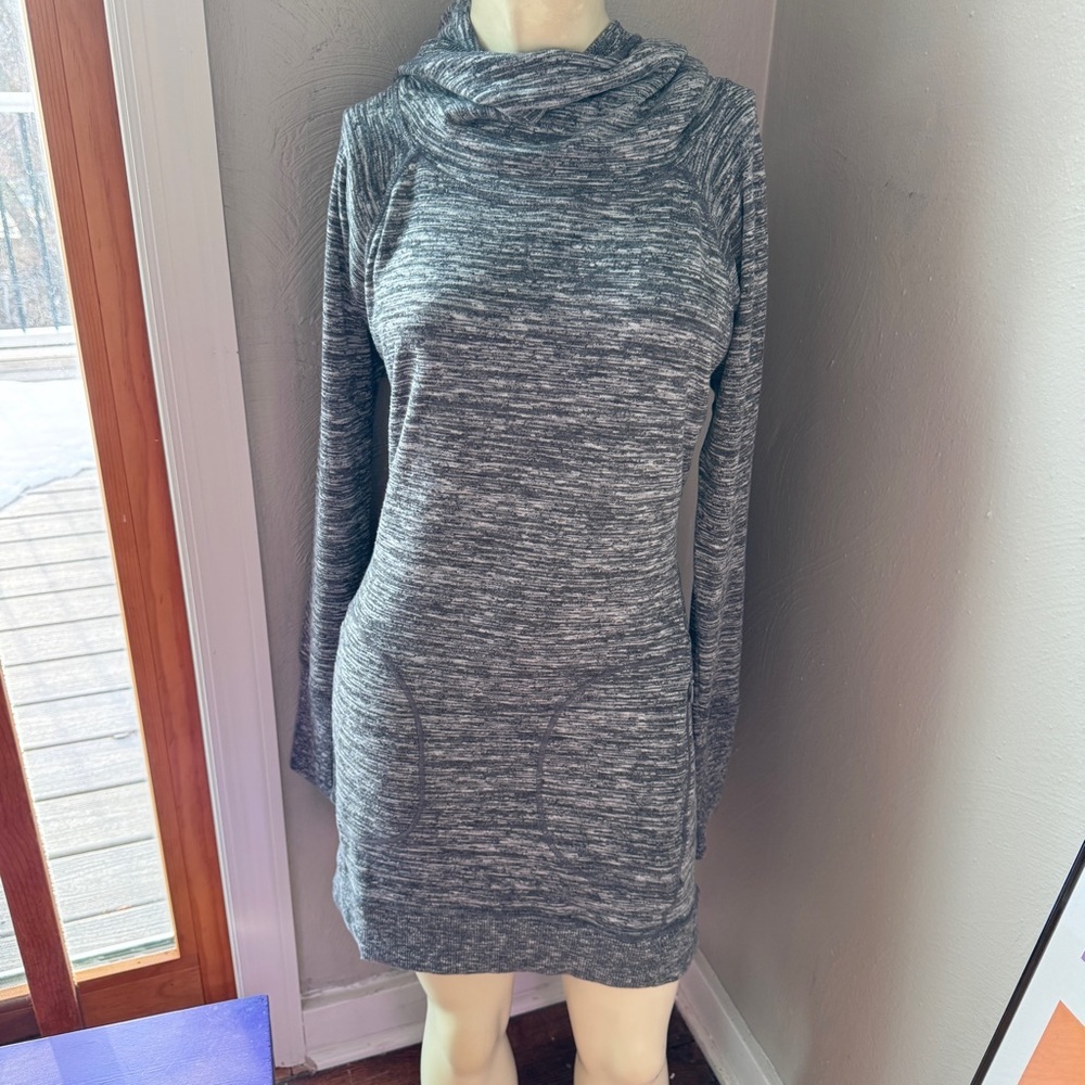 Athleta hooded gray casual dress size small nwot